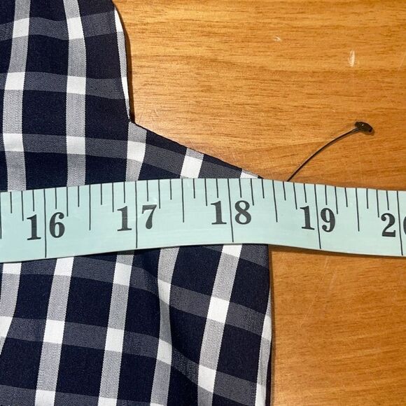 1901 Sleeveless Navy Buffalo Plaid Sleeveless Scalloped Top Blouse Small NWOT - Picture 9 of 10